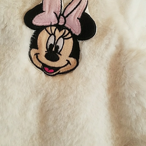 Disney Outfit - Picture 4 of 6